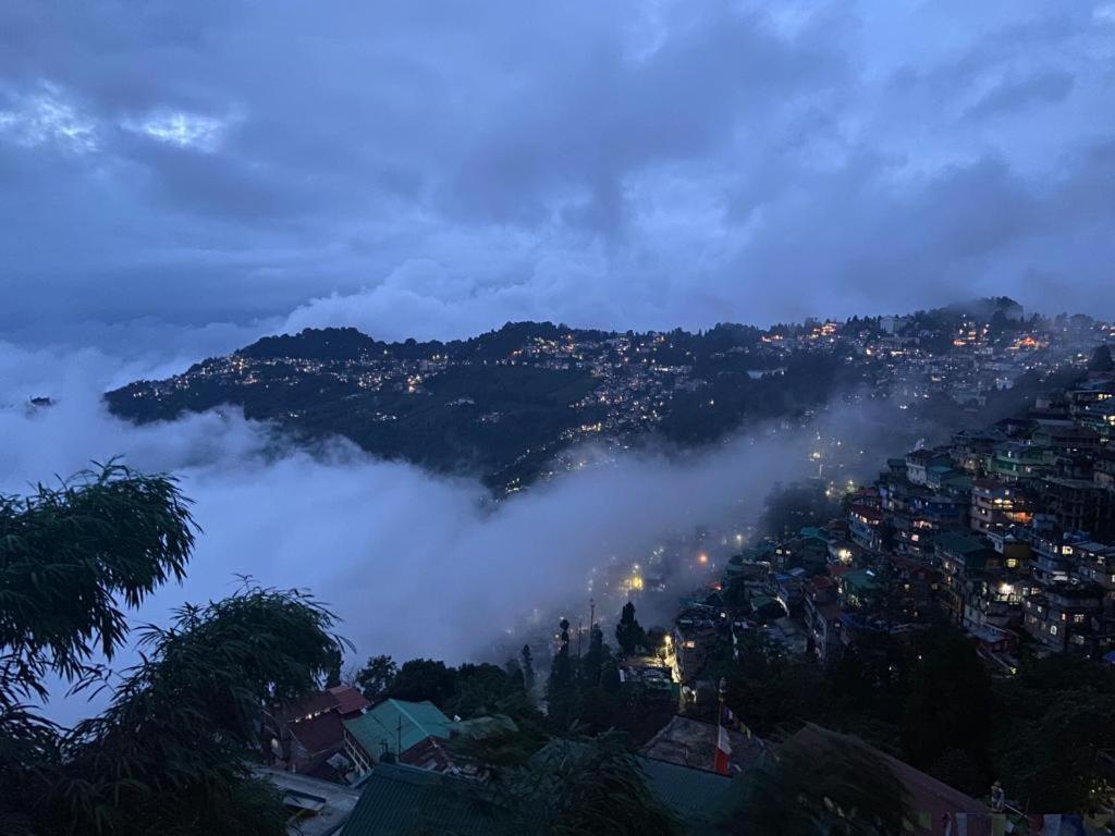 Norbu Thungkar Homestay Дарджилинг Экстерьер фото
